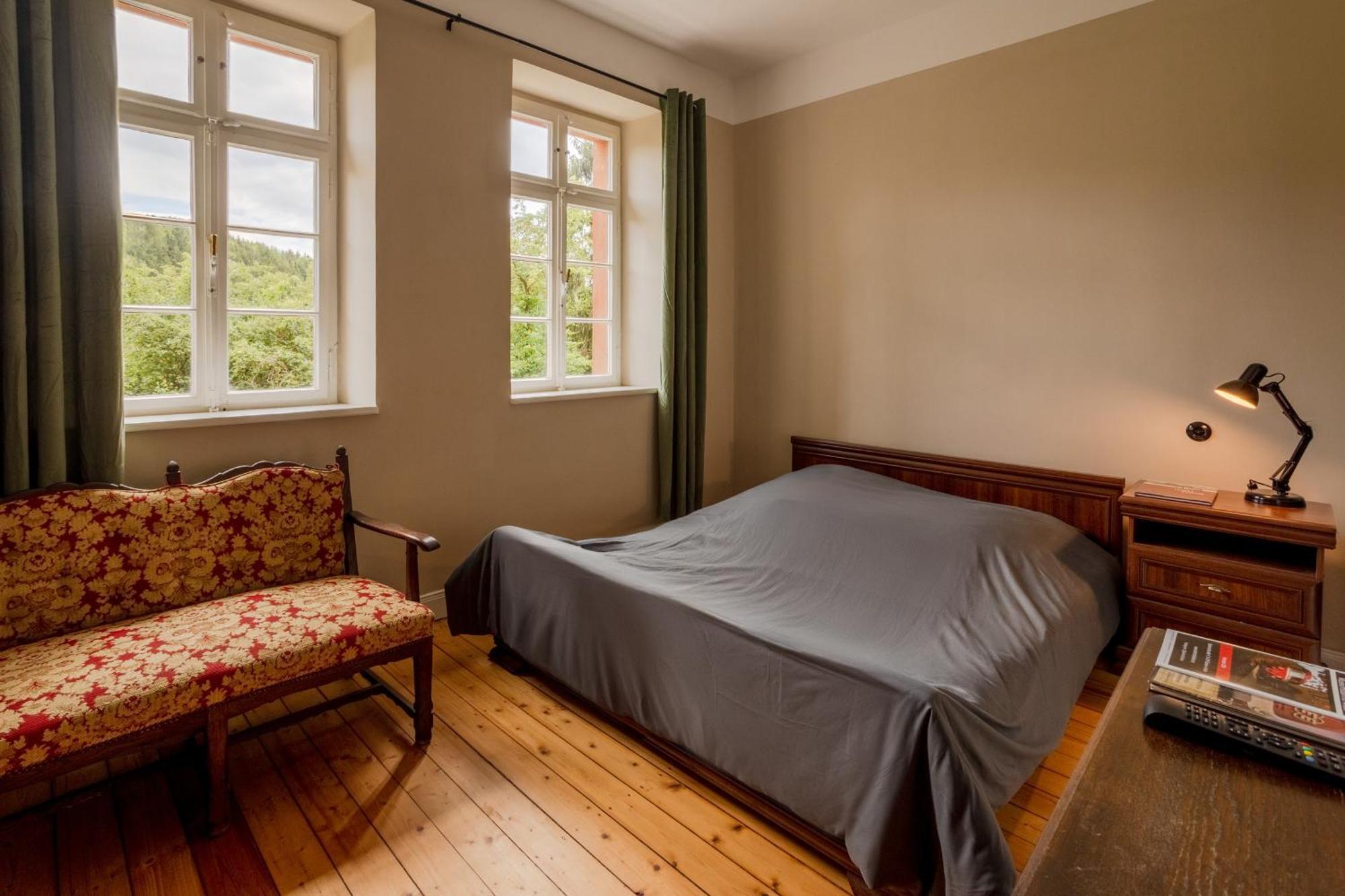 Hotel Museumsbahnhof Ahuette Üxheim Zewnętrze zdjęcie