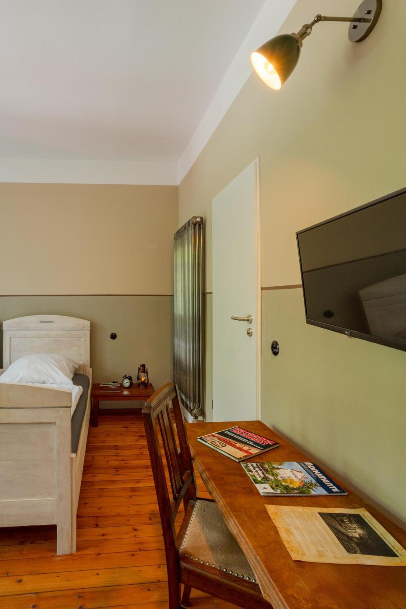 Hotel Museumsbahnhof Ahuette Üxheim Zewnętrze zdjęcie
