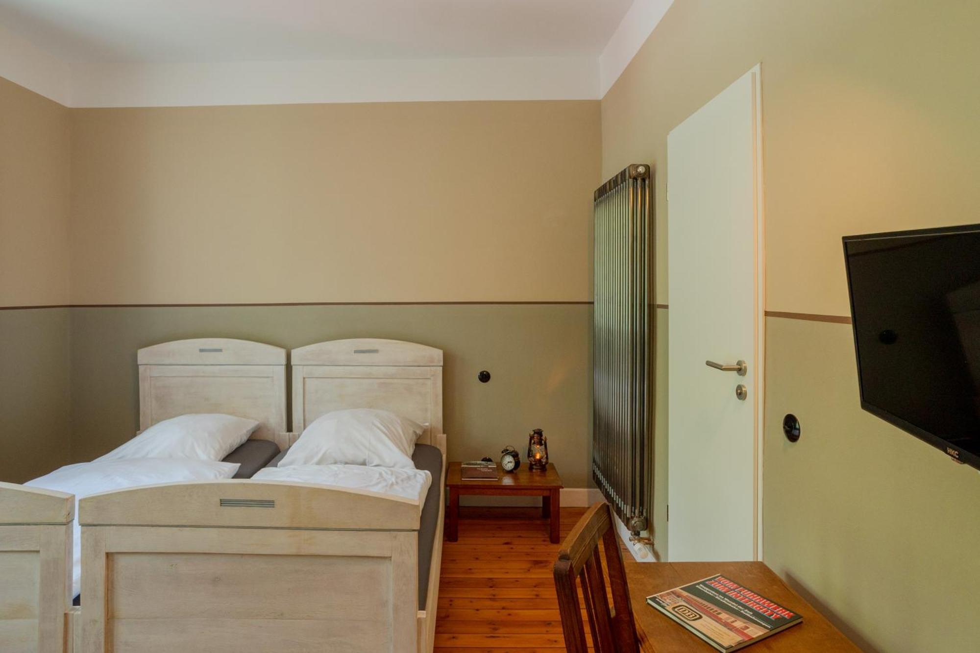 Hotel Museumsbahnhof Ahuette Üxheim Zewnętrze zdjęcie